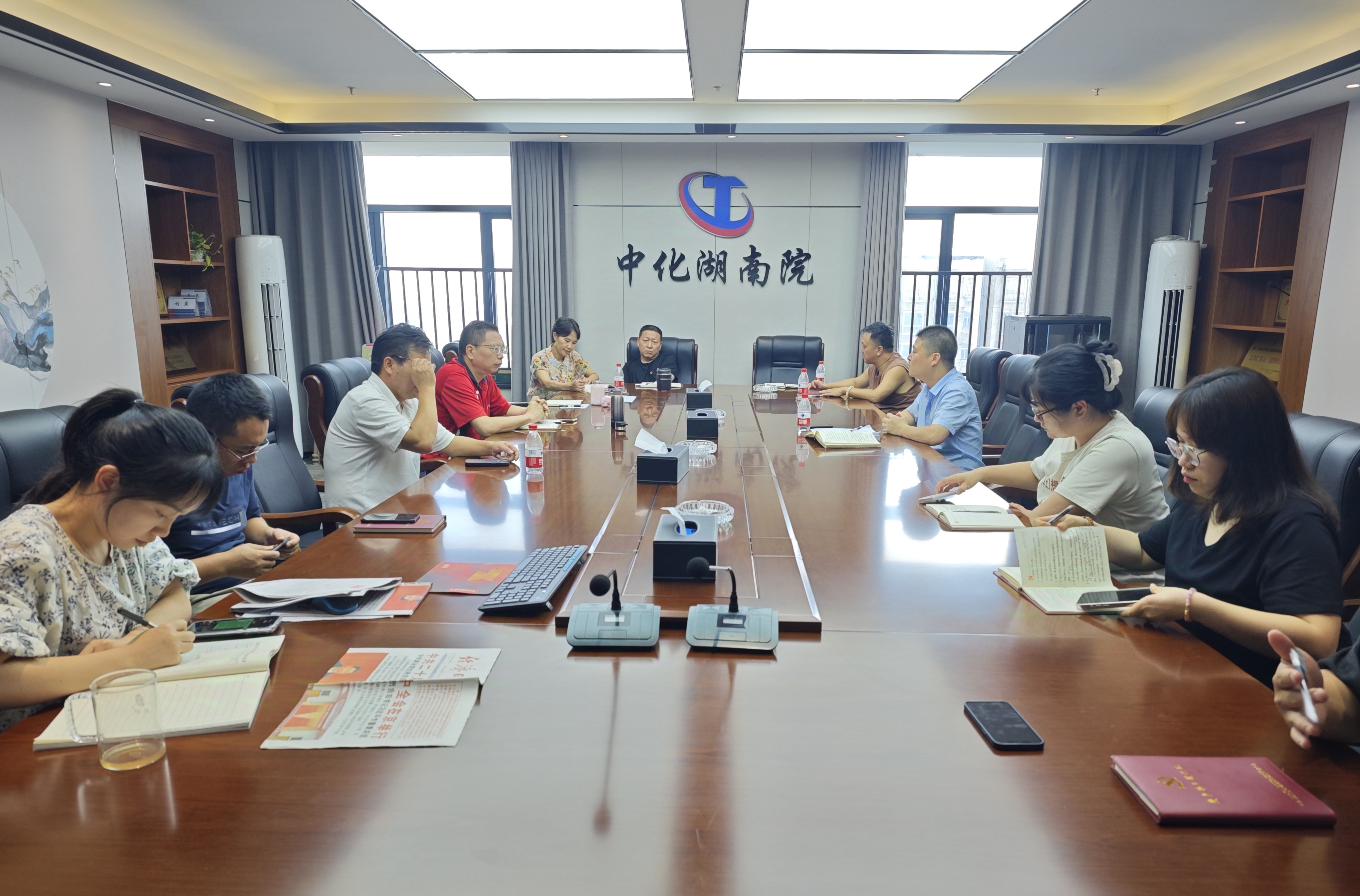九載春秋，愛灑湘西——第三黨支部助學(xué)幫扶再啟程，傾聽每一朵花開的聲音
